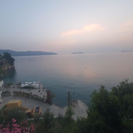 Darla Sea View Apartment Vlorë Exterior foto